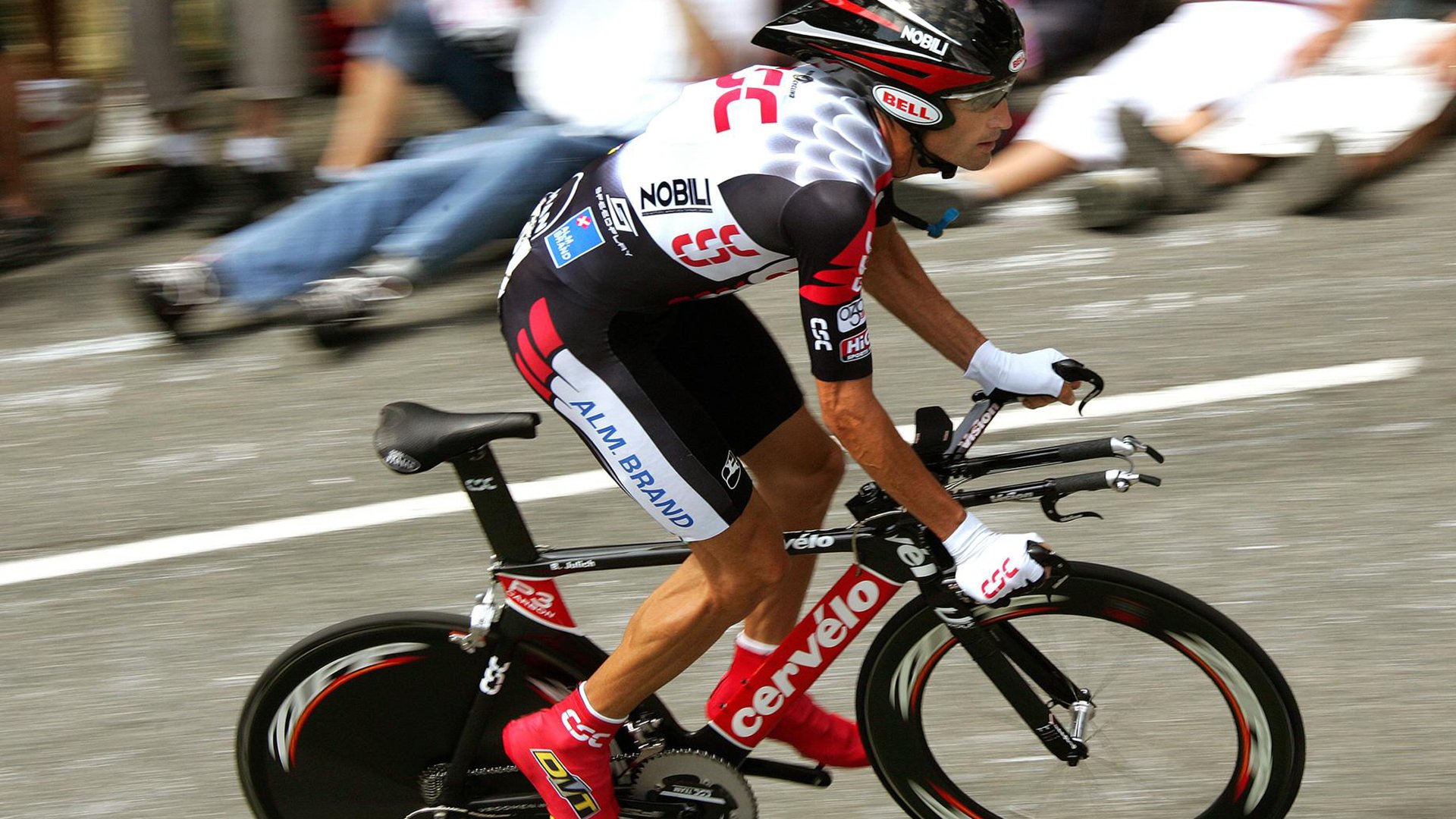 ac米兰中文官方网站-中国篮球战术创新为何难以推进，中国篮球的问题及解决方案